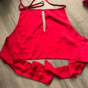Never wear xs red